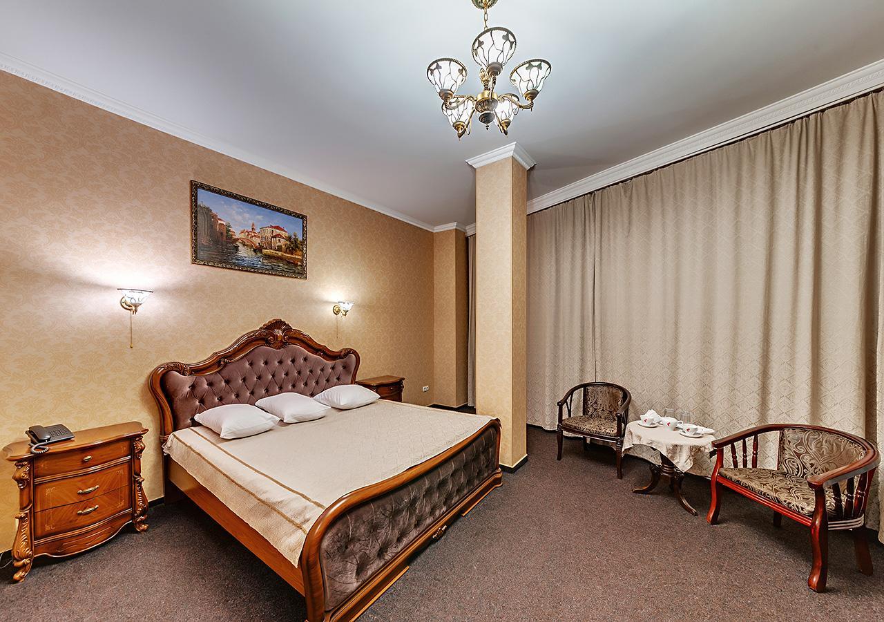 Venecia Hotel & Spa Zaporizhia Exterior photo