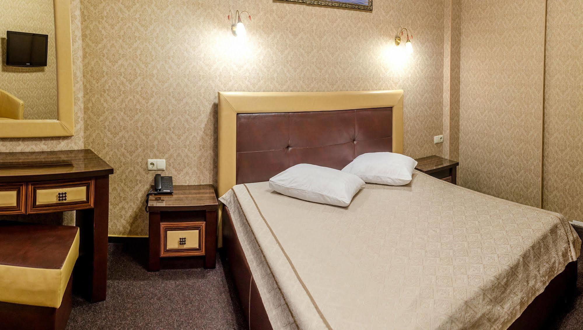 Venecia Hotel & Spa Zaporizhia Exterior photo